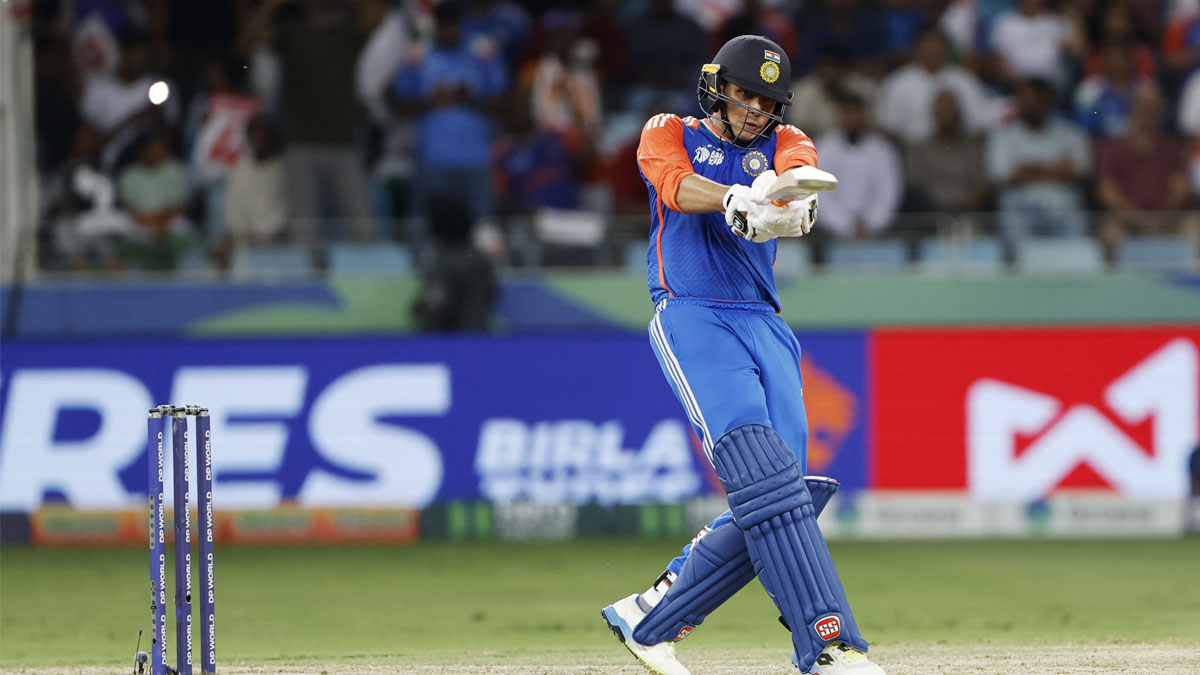 অভিষেক এখন সবার নজরে