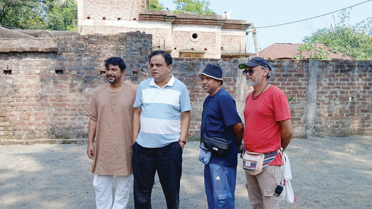 ‘শেকড়’ ব্রাত্য বসুর সিনেমাভাষ্যে যেন এক ভালবাসার উজ্জীবন