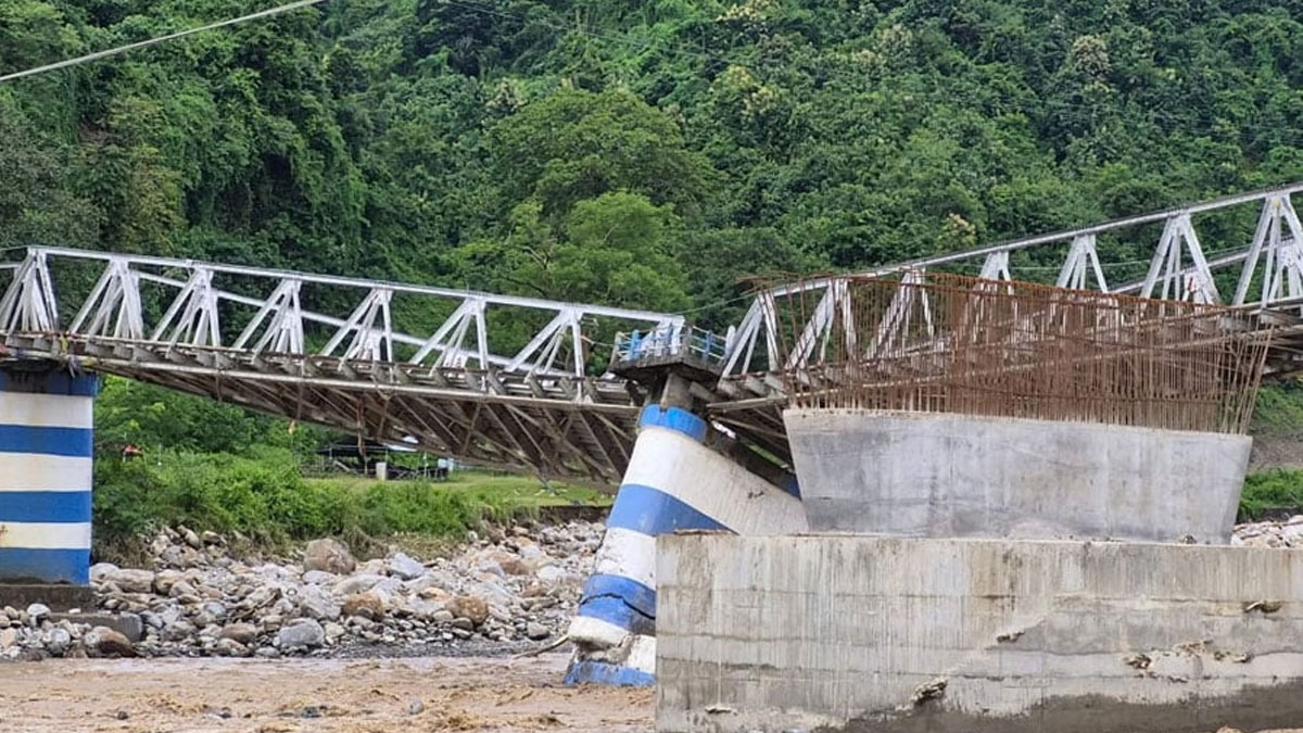 সোমবার খুলে যাবে দুধিয়ার বিকল্প সেতু
