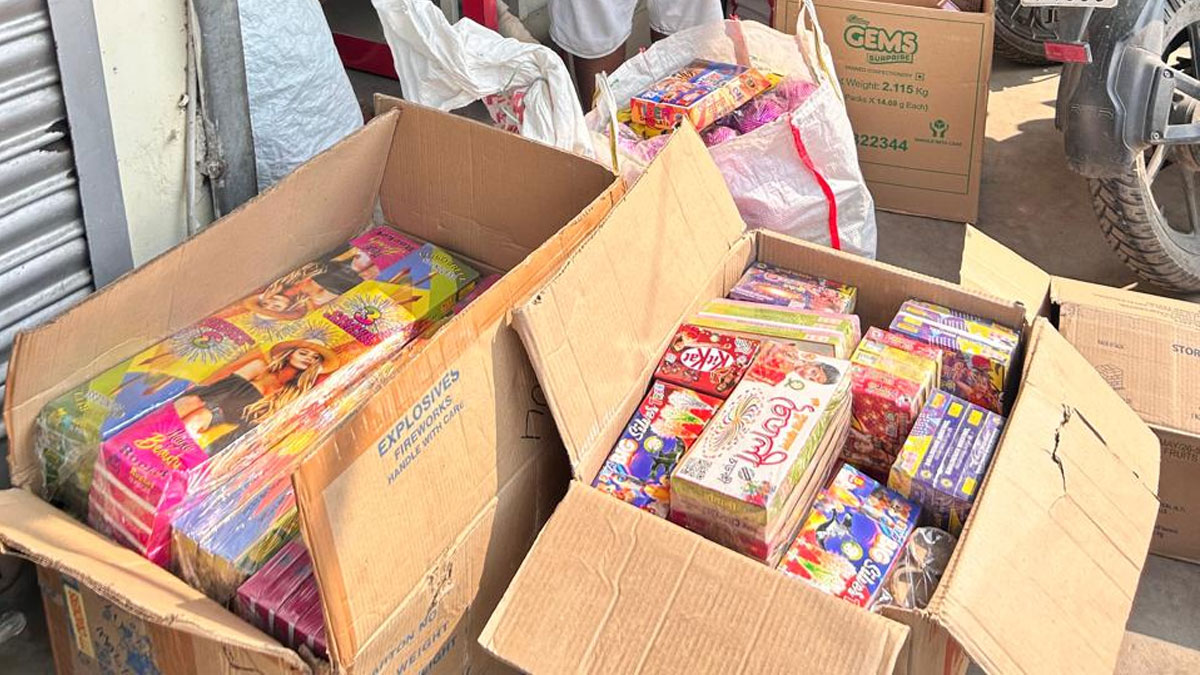 রানাঘাট পুলিশ জেলা থেকে উদ্ধার ৬৫ কেজি নিষিদ্ধ শব্দবাজি