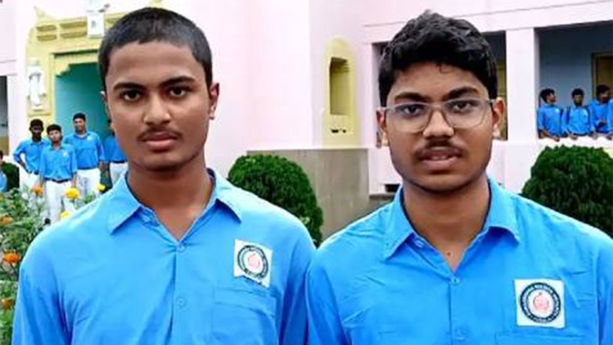 উচ্চমাধ্যমিকের মেধাতালিকায় প্রথম পুরুলিয়ার দুই ছাত্র
