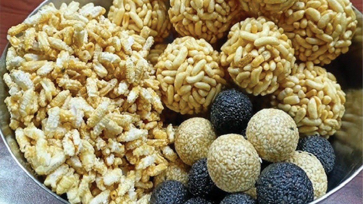 পুরনো পাড়ায় দীপের আলো