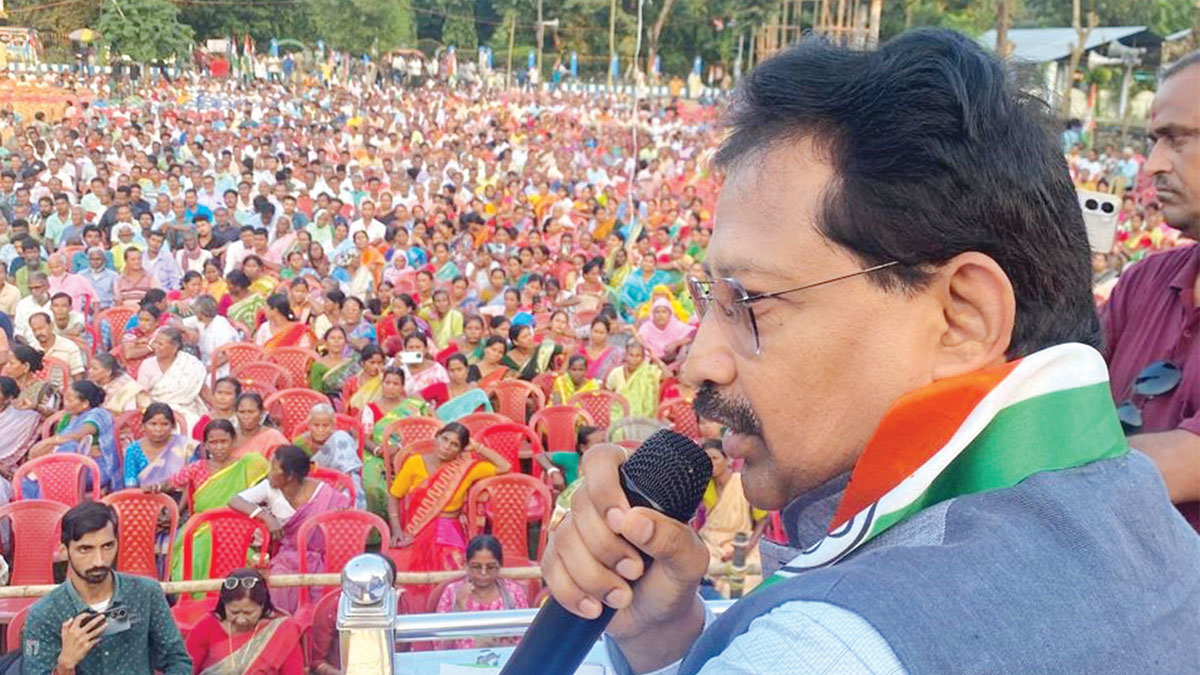 কোচবিহারে নয়ে নয় হবে, বিজয়া সম্মিলনীতে তৃণমূলের বার্তা রাজীবের মুখে