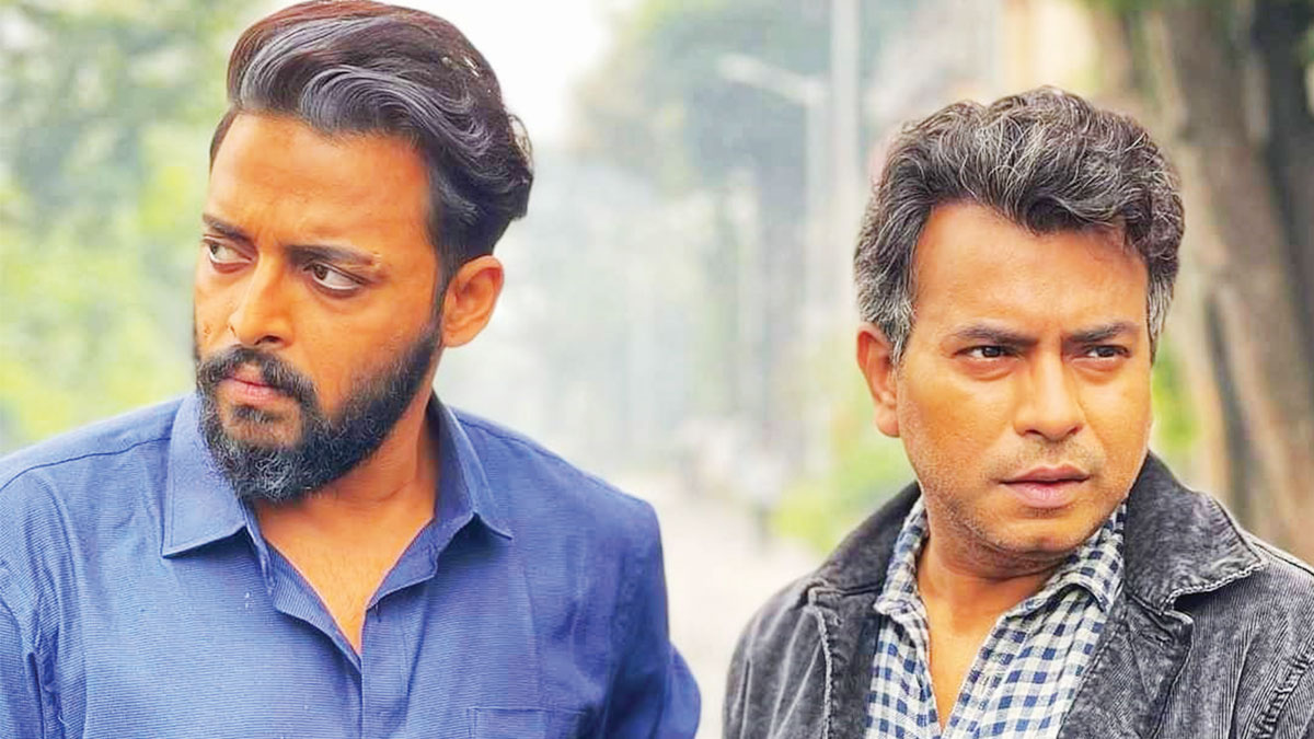 চিলড্রেনস ডে-তে অ্যাডাল্ট ছবি