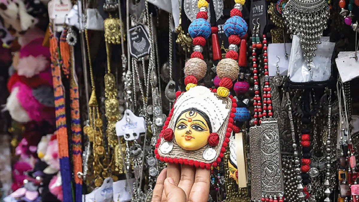 পুজোয় ৫০ হাজার কোটি টাকার ব্যবসা