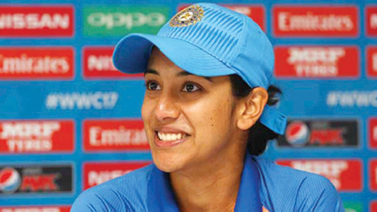 বিশ্বকাপ ক্রিকেটে সেরা হওয়ার দৌড়ে ভারতের স্মৃতি মান্ধানা ও দীপ্তি শর্মা