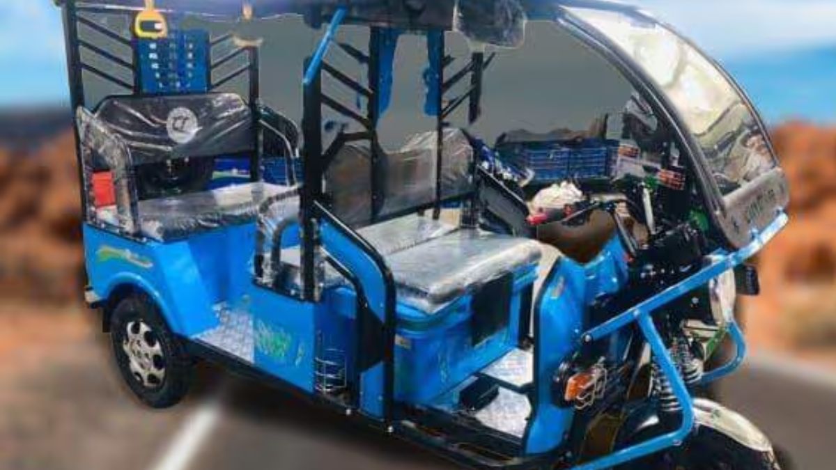 সিলিন্ডার বিস্ফোরণে টোটো চালকের পা কেটে বাদ