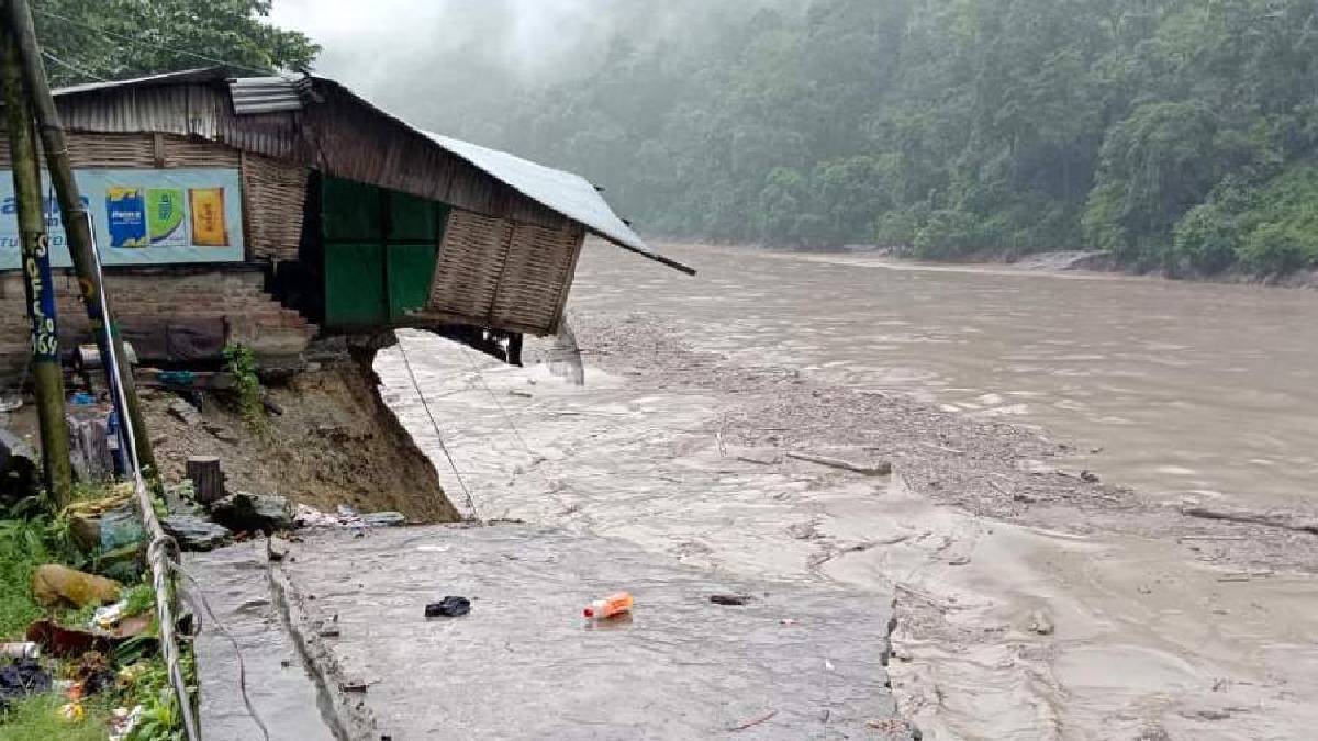প্রকৃতির রোষ