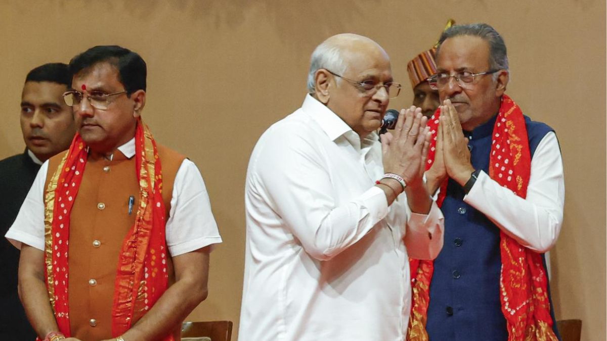 গুজরাত মন্ত্রিসভায় রদবদল, মুখ্যমন্ত্রী-সহ মোট মন্ত্রীর সংখ্যা ২৬