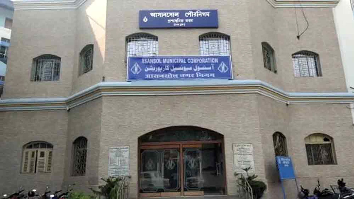 এসআইআর চলাকালীন বন্ধ থাক উচ্ছেদ অভিযান, রেলকে আবেদন মেয়রের