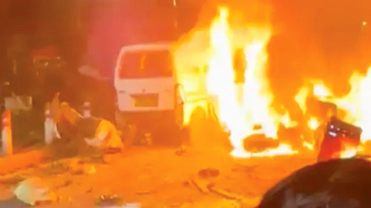 দিল্লি বিস্ফোরণের পর অ্যামোনিয়াম নাইট্রেট থেকে গাড়ি বিক্রি— সবকিছুতেই কড়া নজরদারি