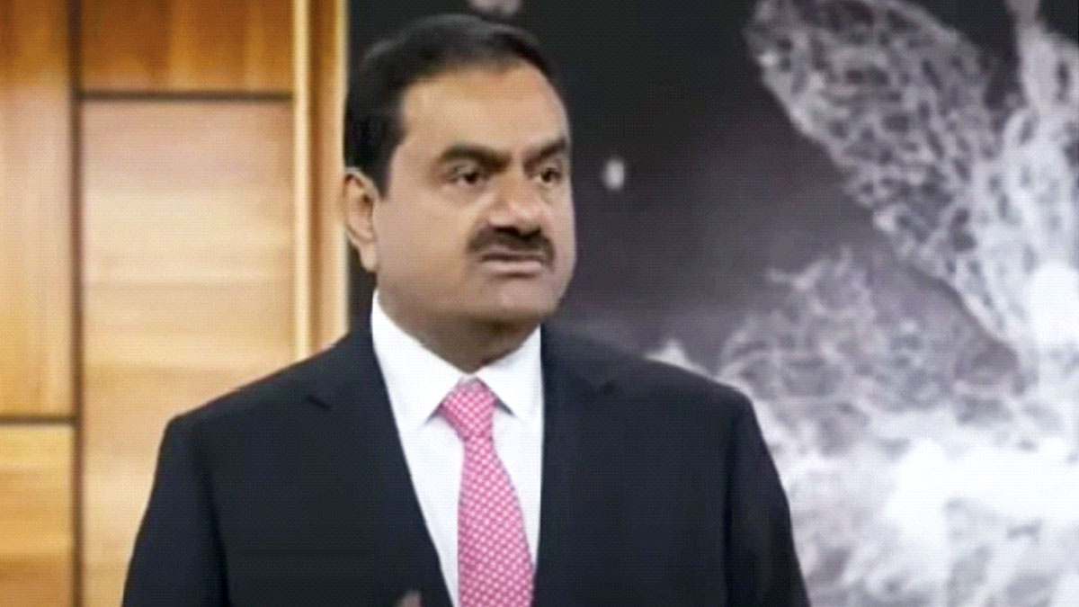 এই ভারতে রাজনৈতিক শীর্ষ নেতৃত্ব নিয়ে প্রশ্ন ওঠানোও চলে না