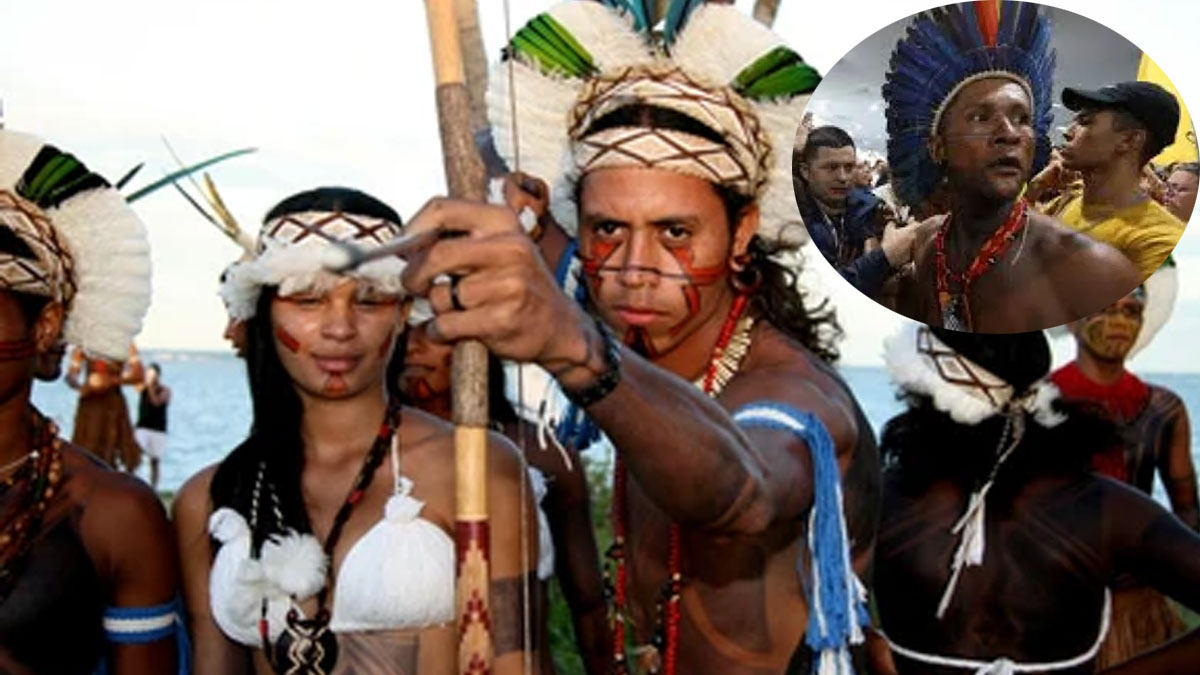 বিক্ষোভে আদিবাসীরা