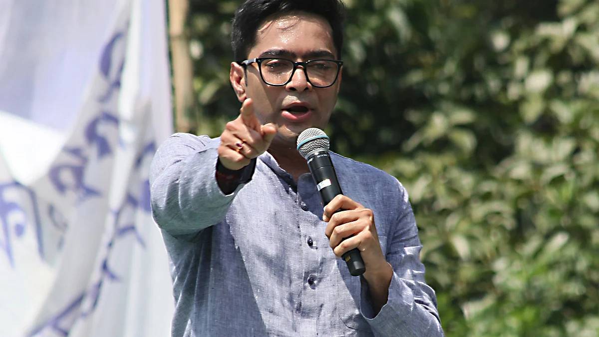 এসআইআর ইস্যুতে দিল্লি অভিযানের হুঁশিয়ারি অভিষেকের