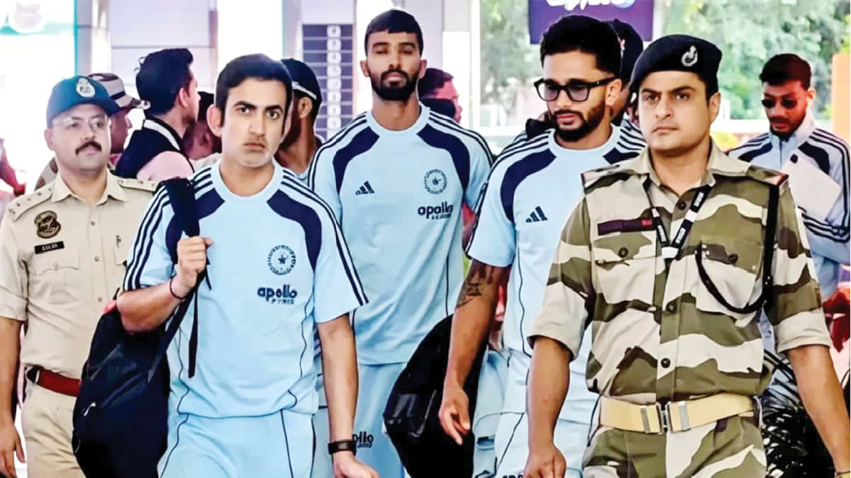 অসমে পৌঁছেই কামাখ্যা মন্দিরে গেলেন কোচ গৌতম গম্ভীর