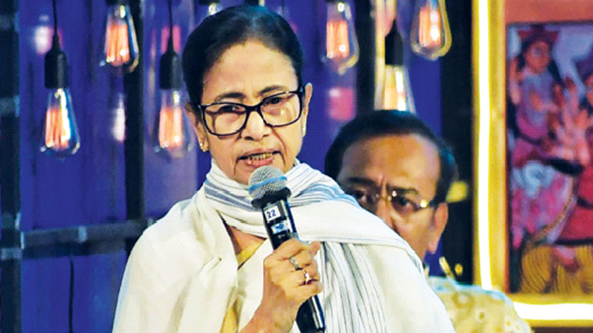 বিদেশি পরিচালকদের বাংলায় কাজ করার আহ্বান মমতার