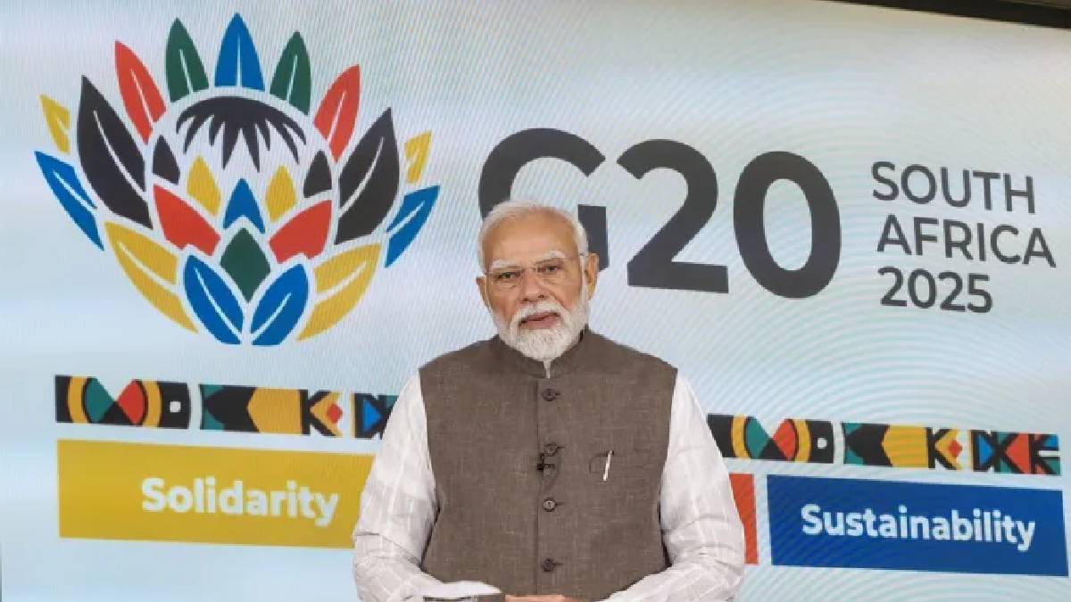 জি-২০ সম্মেলনে যোগ দিতে তিন দিনের সফরে দক্ষিণ আফ্রিকায় মোদী