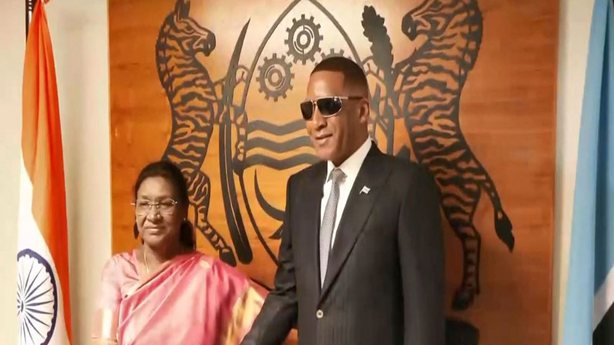 ভারত–বৎসোয়ানা সম্পর্ক জোরদারে মুর্মু ও ডুমা বোকোর বৈঠক