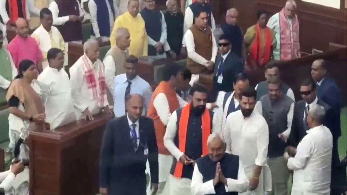 এনডিএ-র সর্বসম্মত নেতা নির্বাচিত নীতিশ কুমার, সরকার গঠনের পথ প্রশস্ত