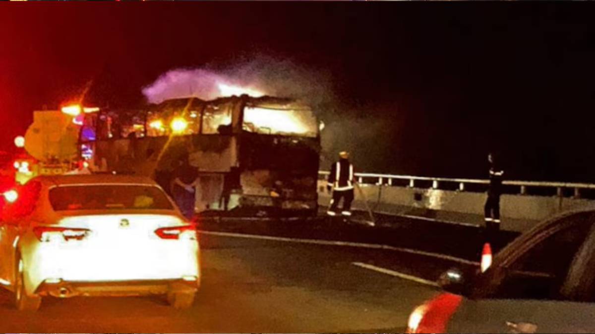 সৌদিতে জ্বলন্ত বাসে ঘুমের মধ্যেই ঝলসে মৃত্যু ৪৫ ভারতীয়র, শোকপ্রকাশ প্রধানমন্ত্রীর