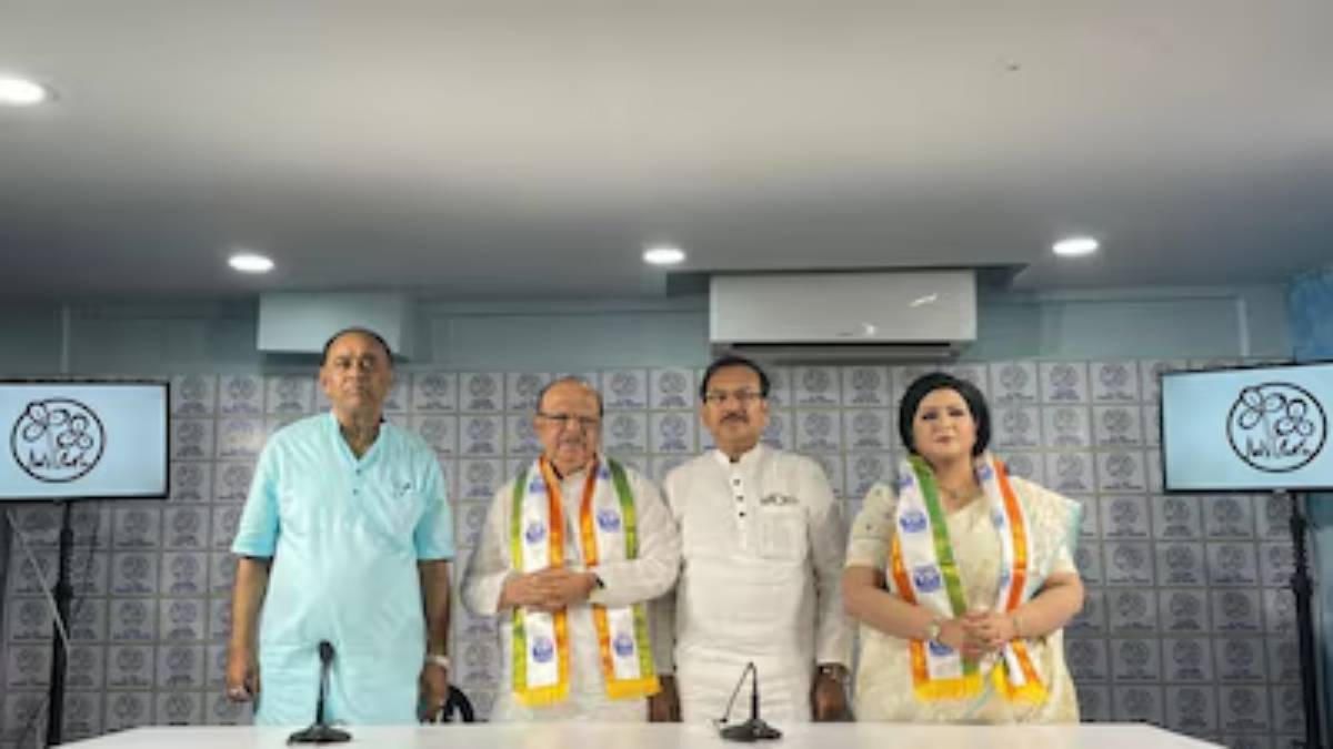 তৃণমূলে ফিরলেন শোভন–বৈশাখী