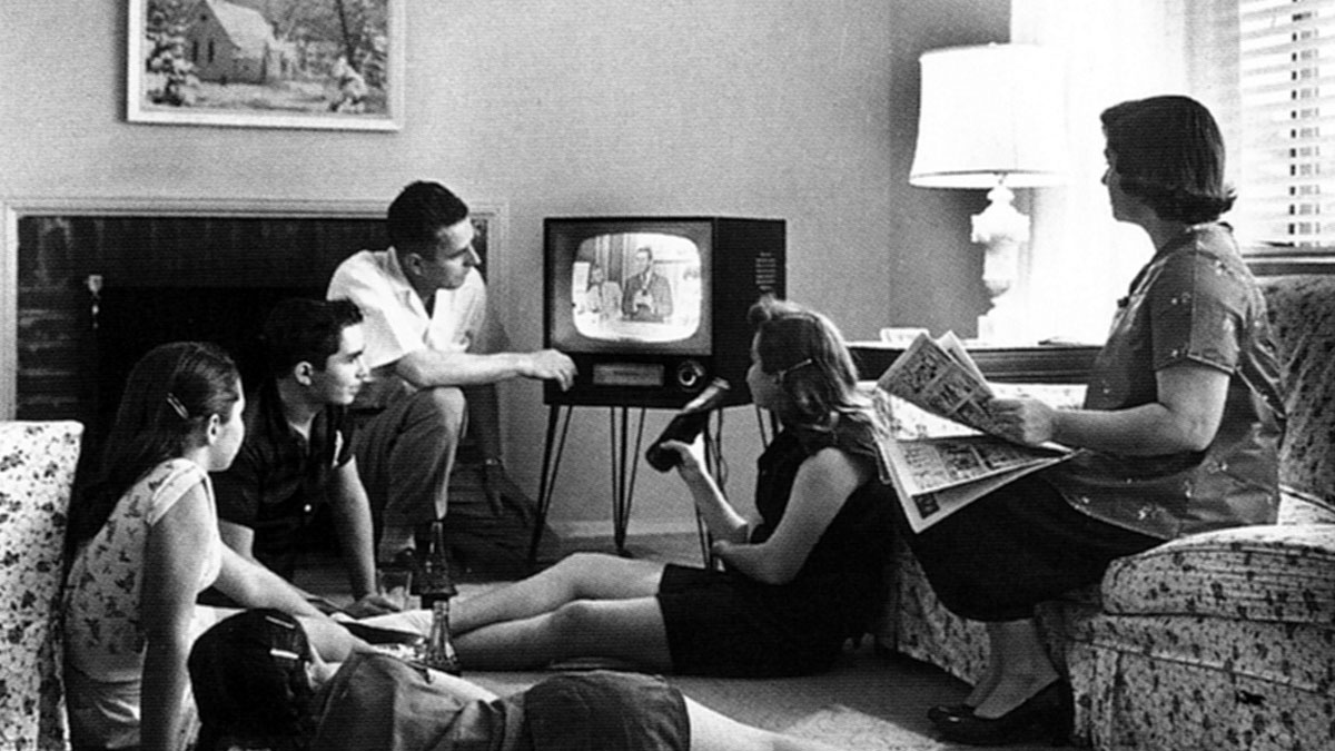 রেটিং বাড়ানোর চাপে টেলিভিশন চ্যানেলগুলোর মানবিকতা কি বিপন্ন