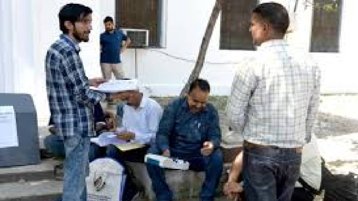 নতুন ভোটগ্রহণ কেন্দ্র  তৈরি করতে হবে বহুতল, বস্তি ও নতুন টাউনশিপে, নির্দেশ নির্বাচন কমিশনের