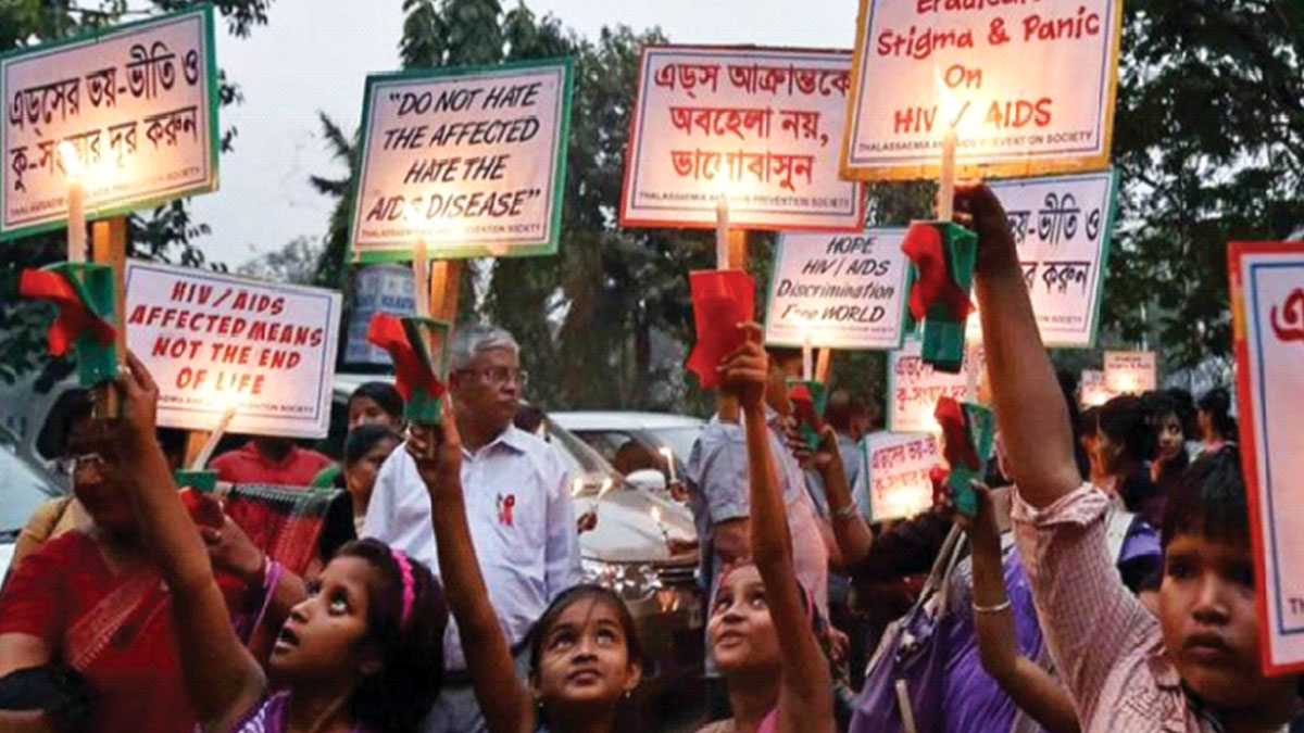 ভারতে এইচআইভি সংক্রমণ  কমেছে ৪৯%, মৃত্যু কমেছে ৮১%