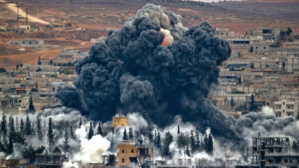 সিরিয়ায় আইএস ঘাঁটিতে আমেরিকার পালটা হামলা