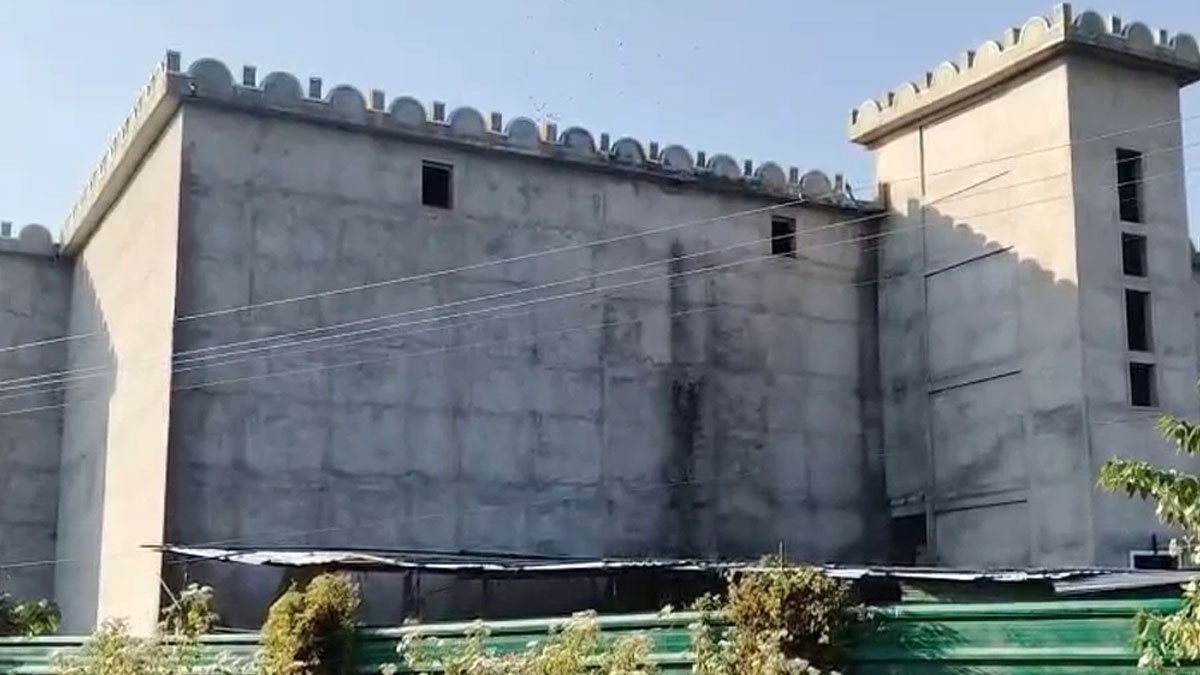 আলু বিক্রি করে উধাও হিমঘরের মালিক, মাথায় হাত আলু চাষিদের