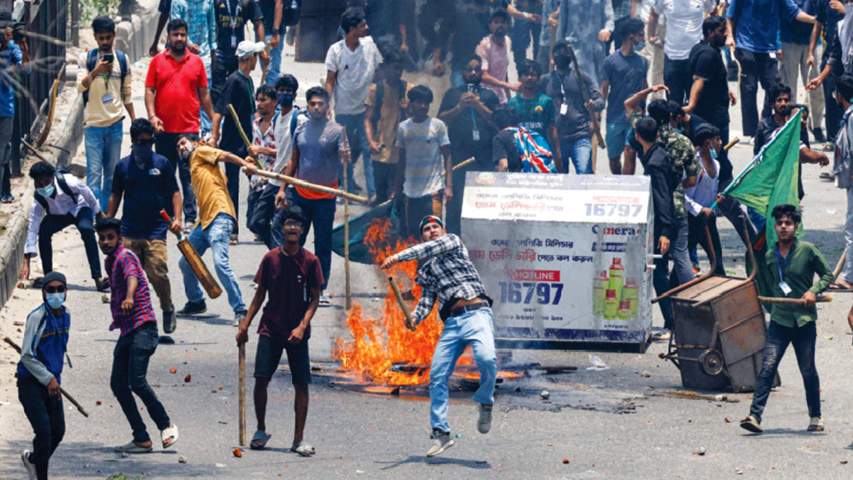 অন্ধকারে নিমজ্জিত বাংলাদেশ, এবার কি ভোট বানচাল ?