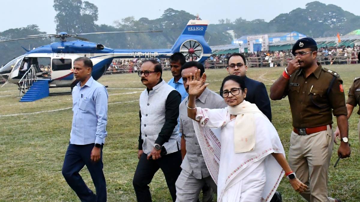 ১৫ বছরের ‘উন্নয়নের পাঁচালি’ পেশ মুখ্যমন্ত্রীর