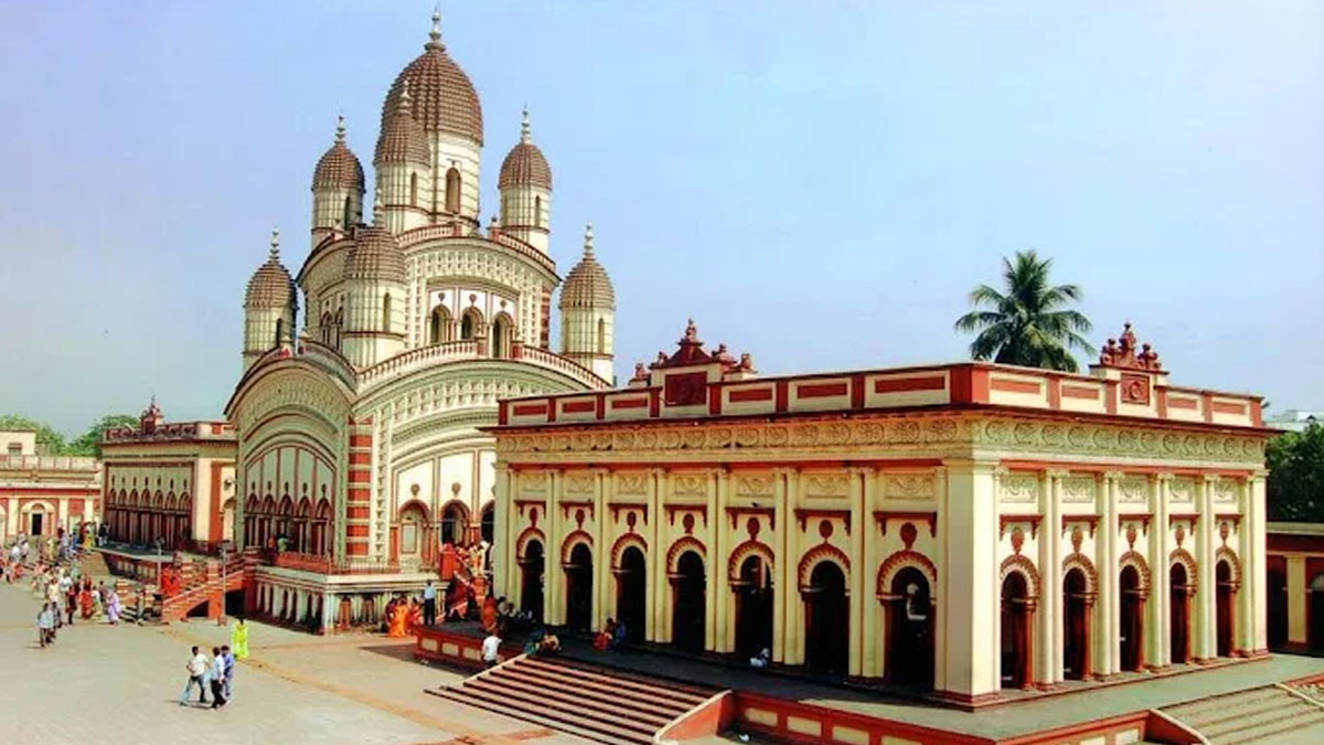 দক্ষিণেশ্বর মন্দিরের মালিকানা নিয়ে হাইকোর্টে নতুন করে বিচার শুরু, কেন্দ্র ও রাজ্যকে নোটিস