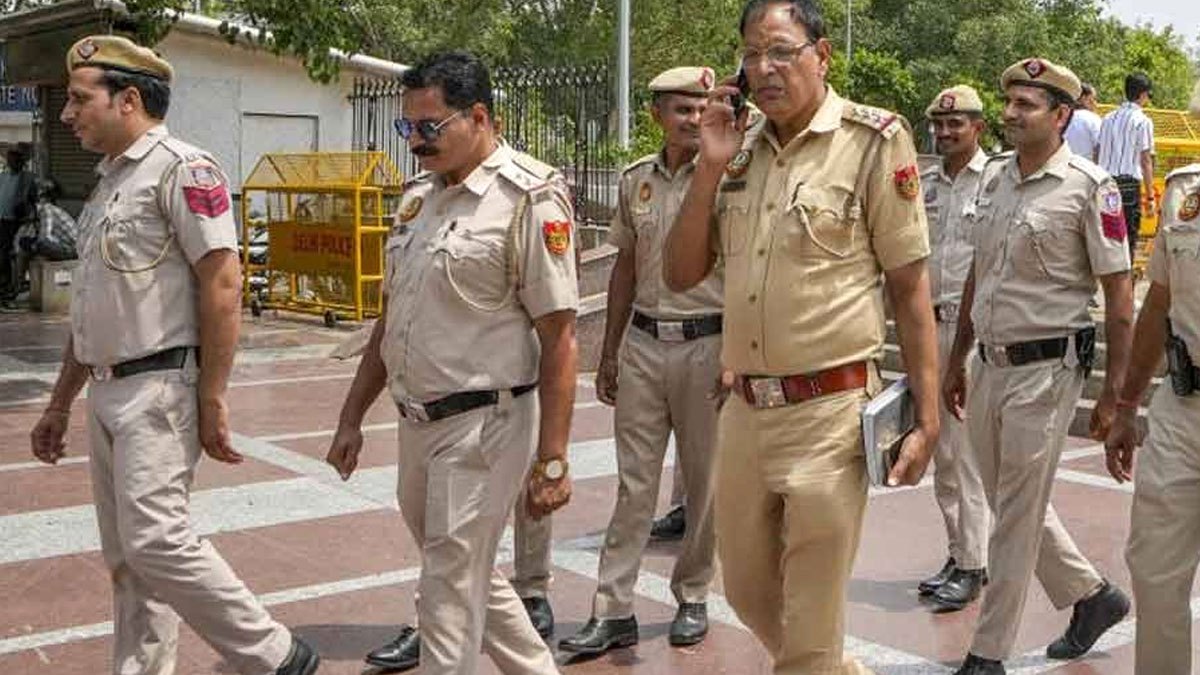 বন্ডাই হামলার রেশ, দিল্লিতে ইজরায়েলি ও ইহুদি প্রতিষ্ঠানে কড়া নিরাপত্তা