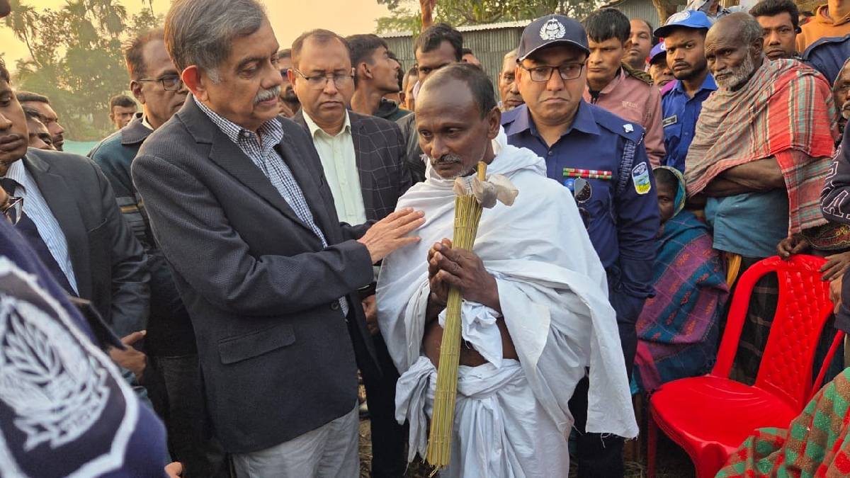 নিহত দীপুর পরিবারের দায়িত্ব নিল ইউনূস সরকার