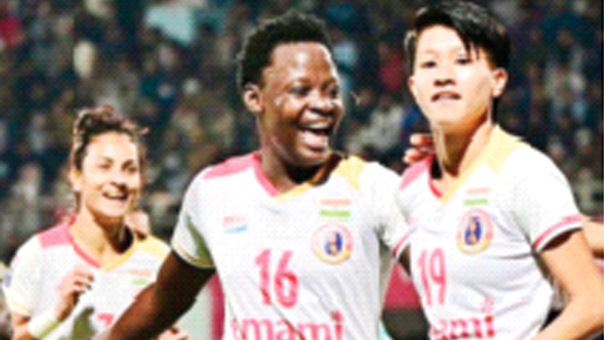 পাহাড়ের বুকে জ্বলল মশাল, সাফ ক্লাব জিতে ইতিহাসে ইস্টবেঙ্গল