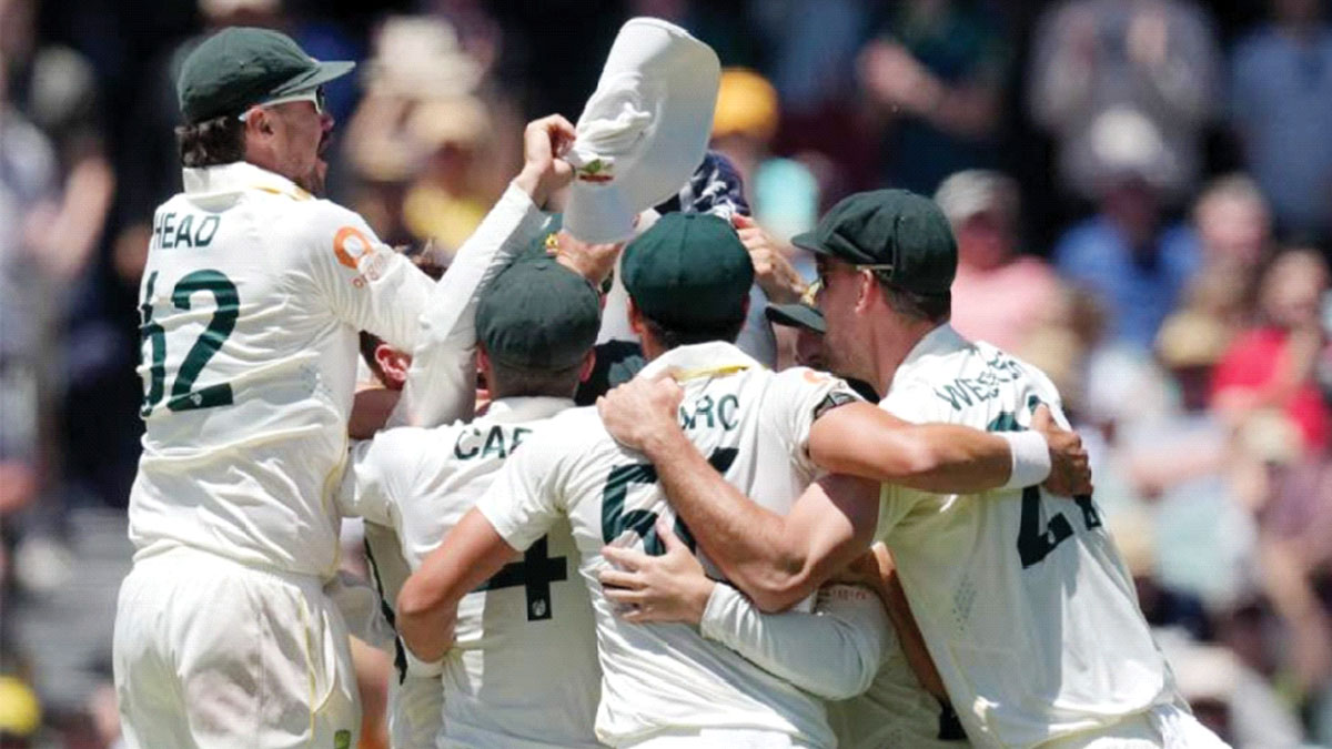 ইংল্যান্ডকে হারিয়ে সিরিজ পকেটে তুলল অস্ট্রেলিয়া