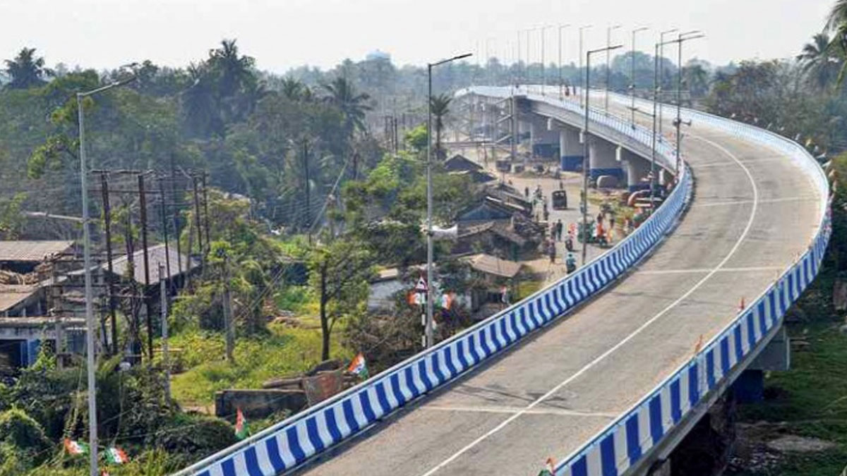 উড়ালপুলের জন্মদিনে কৃতজ্ঞতা মন্ত্রীকে