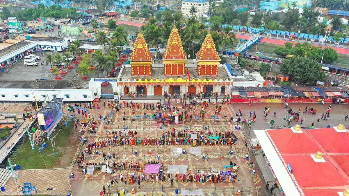 গঙ্গাসাগর মেলার ভিড় সামলাতে ড্রপ গেটে বসছে ট্রাফিক লাইট