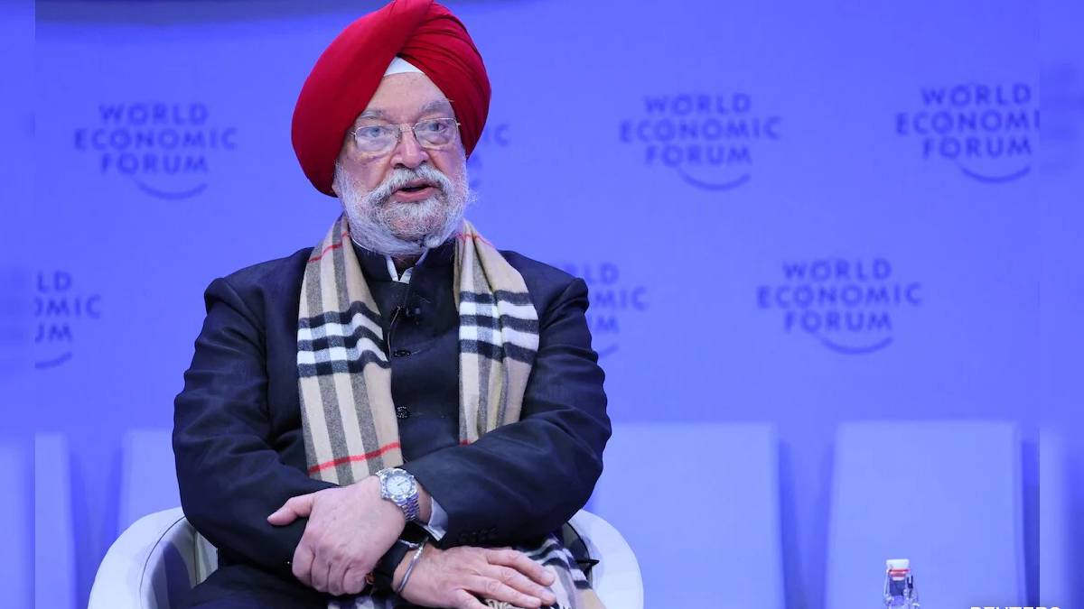 অশোকনগরে তেল উত্তোলনে দেরি কেন ? শমীকের জবাব এড়িয়ে কেন্দ্রীয় মন্ত্রীর জবাব, কাজ এগোচ্ছে