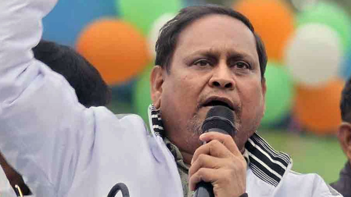 নিরাপত্তারক্ষীকে মারধরের অভিযোগে গ্রেপ্তার হুমায়ুন-পুত্র সহেল