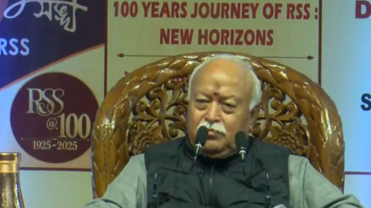 সূর্য পূর্ব দিকেই ওঠে— তা জানতে সংবিধানের অনুমোদন লাগে কি?