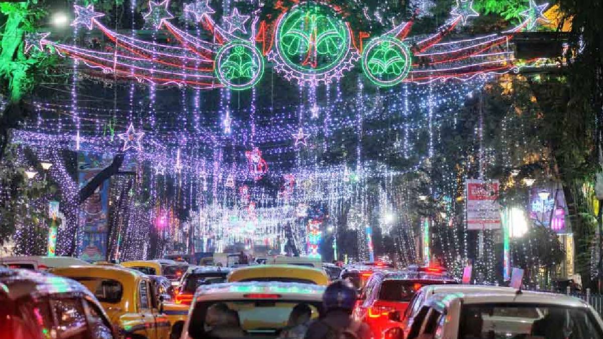 বড়দিনে নিরাপত্তার কথা মাথায় রেখে প্রায় ১৫০০ পুলিশ থাকবে রাস্তায়