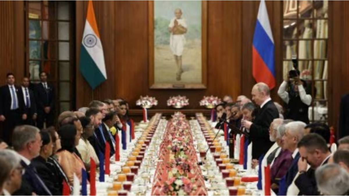 রাষ্ট্রপতি ভবনে পুতিনের নৈশভোজে ডাক নেই রাহুল-খাড়গের, আমন্ত্রিত থারুর