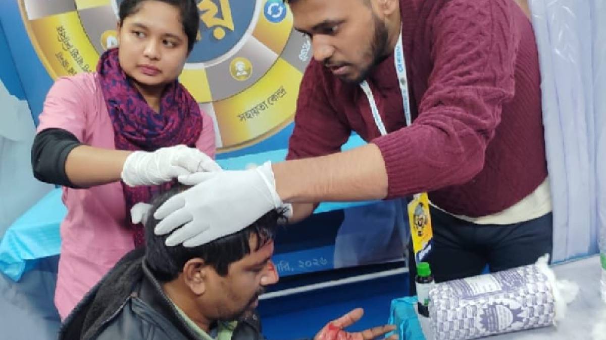 বাইক আরোহীর জীবন রক্ষা করে ফের নজর কাড়ল অভিষেকের‘সেবাশ্রয় ২’