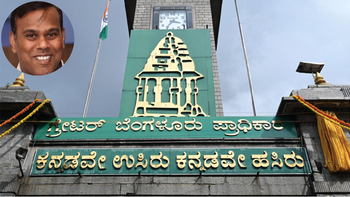 পুরসভার অফিসারদের বিরুদ্ধে অভিযোগ তুলে আত্মঘাতী যুবক