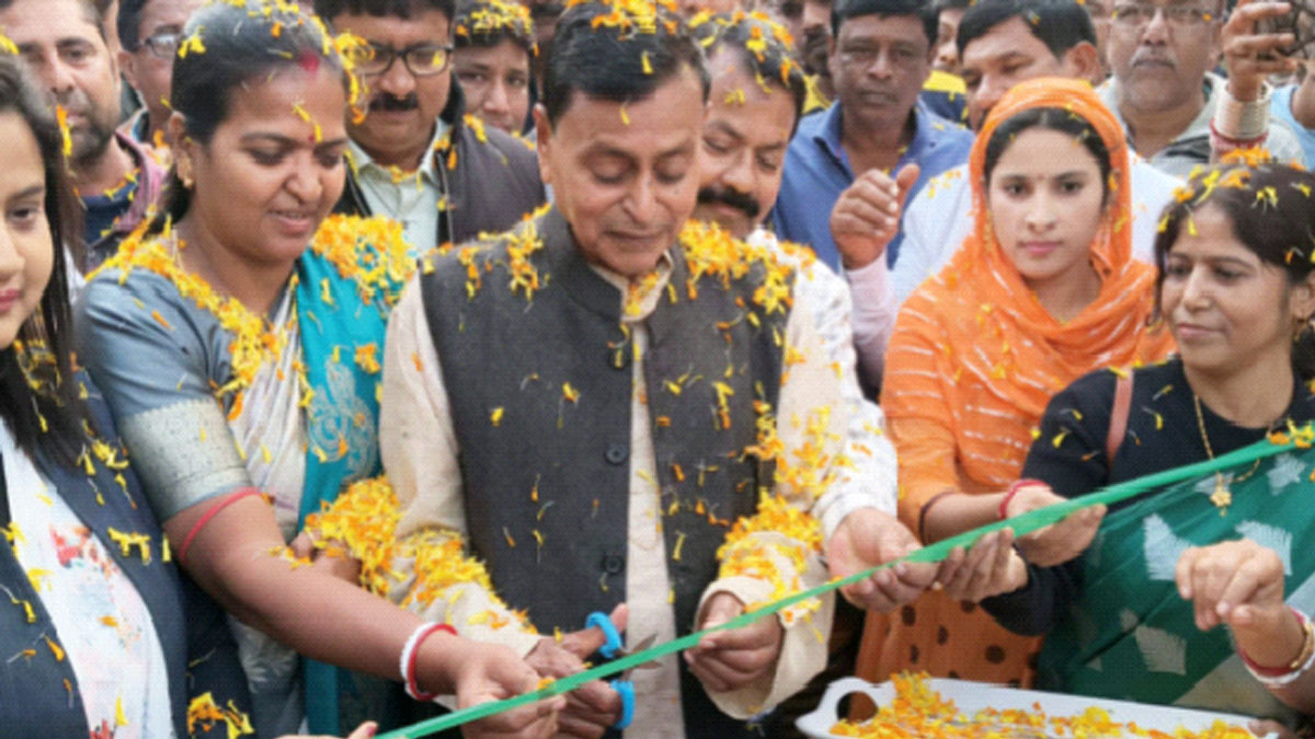 বাদুলিয়ায় ‘মনের মেলা’র উদ্বোধনে মন্ত্রী স্বপন দেবনাথ