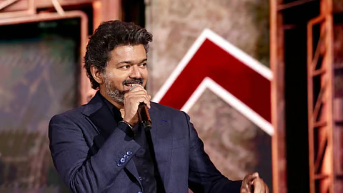 চেন্নাই বিমানবন্দরে বিজয়কে ঘিরে ফের পদপিষ্ট পরিস্থিতি