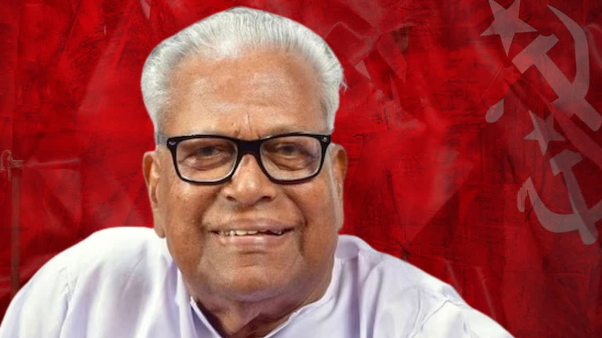 অচ্যুতানন্দনের পদ্মবিভূষণ ঘিরে কেরলে রাজনৈতিক বিতর্ক