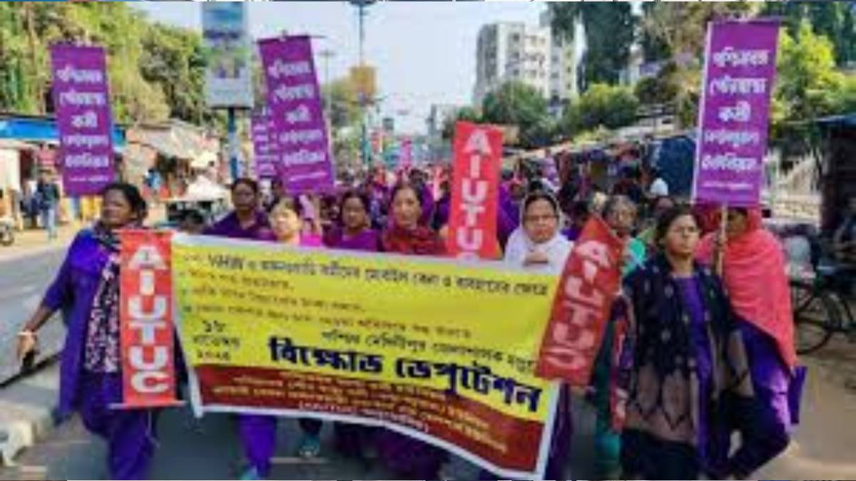 আশাকর্মীদের স্বাস্থ্যভবন অভিযান রুখতে তৎপর পুলিশ